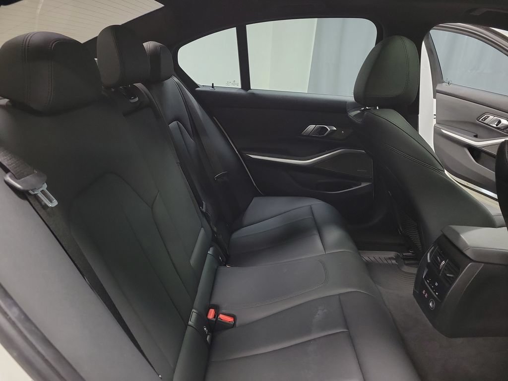 Used 2019 BMW 330i Sedan w/ Premium Package RWD image 33