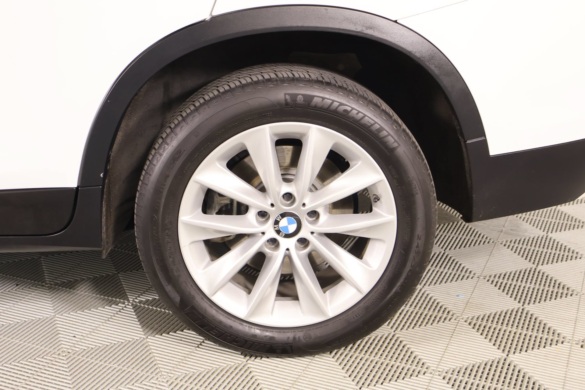 Used 2017 BMW X3 sDrive28i RWD image 18