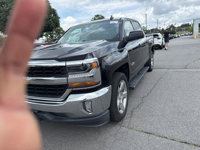Used 2018 Chevrolet Silverado 1500 LT w/ Texas Edition RWD image 3