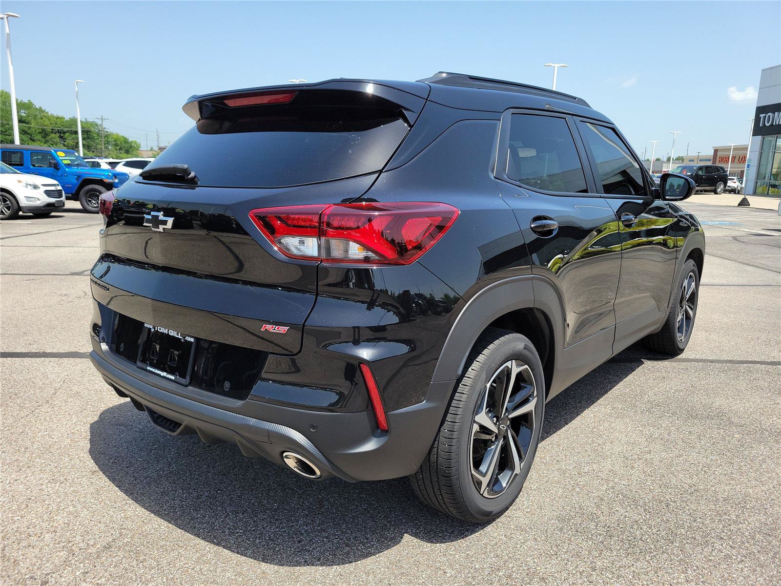 Used 2022 Chevrolet TrailBlazer RS w/ Sun and Liftgate Package FWD image 4