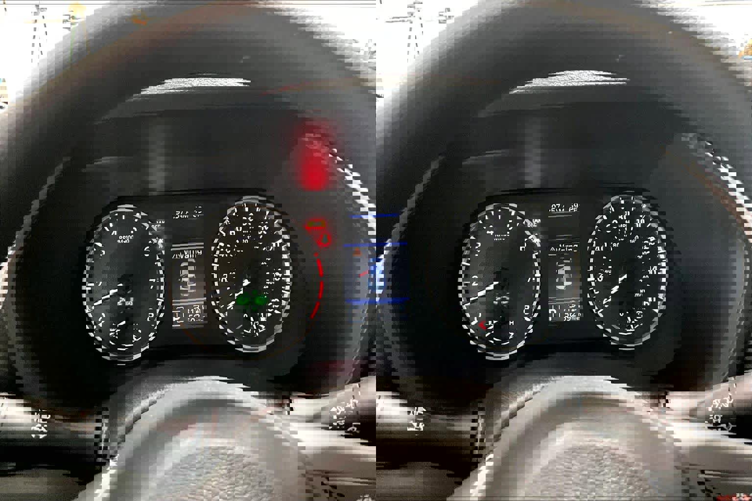 Used 2025 Nissan Sentra S image 25