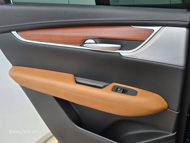 New 2025 Cadillac XT5 Premium Luxury image 18