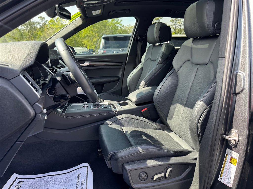 Used 2018 Audi SQ5 Prestige w/ Prestige Package AWD/4WD image 15