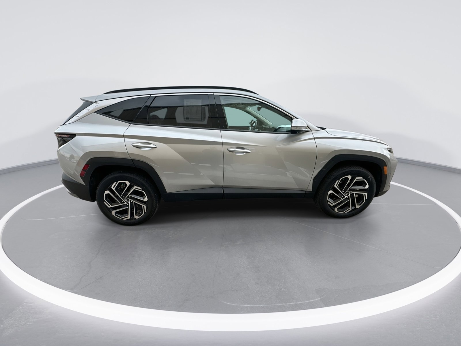 Used 2025 Hyundai Tucson Limited image 9