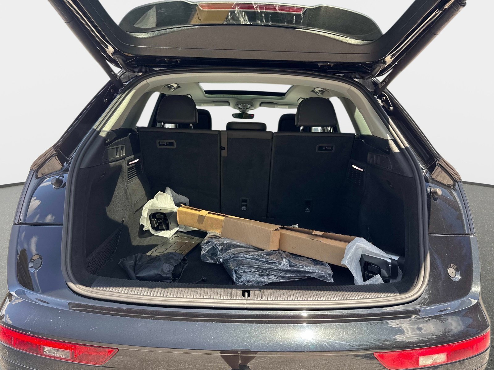 Certified 2023 Audi Q5 2.0T Premium Plus w/ Premium Plus Package AWD/4WD image 9