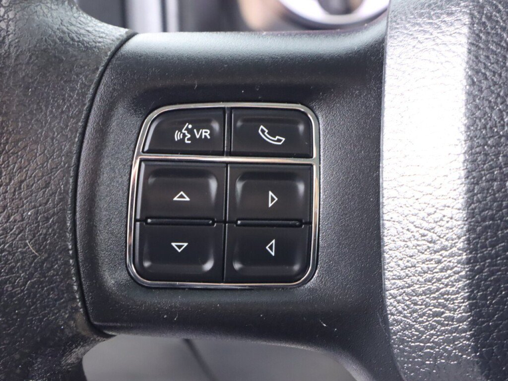 Used 2018 RAM 1500 Express w/ Express Value Package AWD/4WD image 12