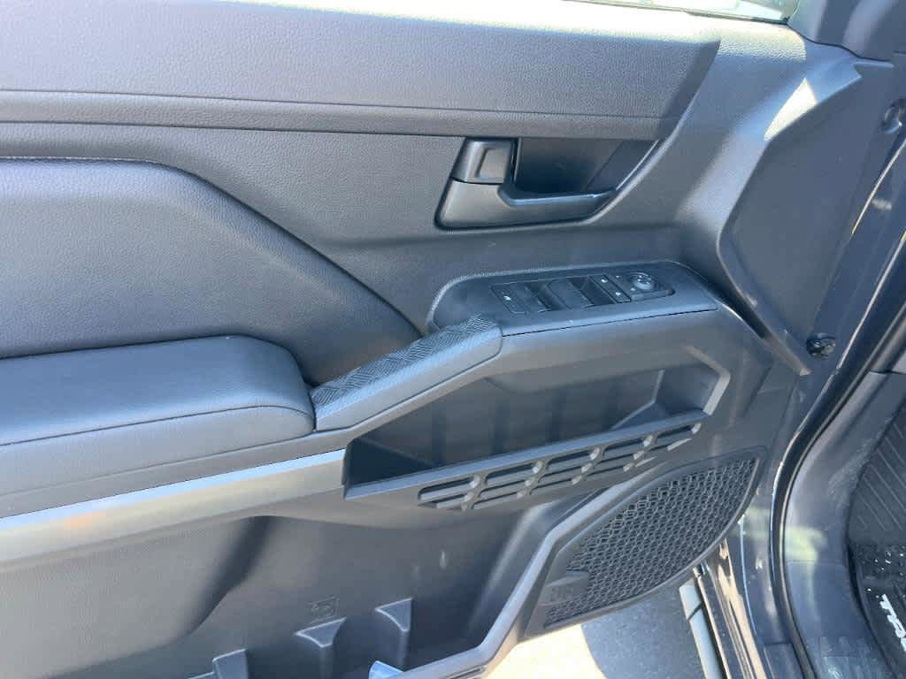 Used 2024 Toyota Tacoma SR5 w/ SR5 Upgrade Package AWD/4WD image 20