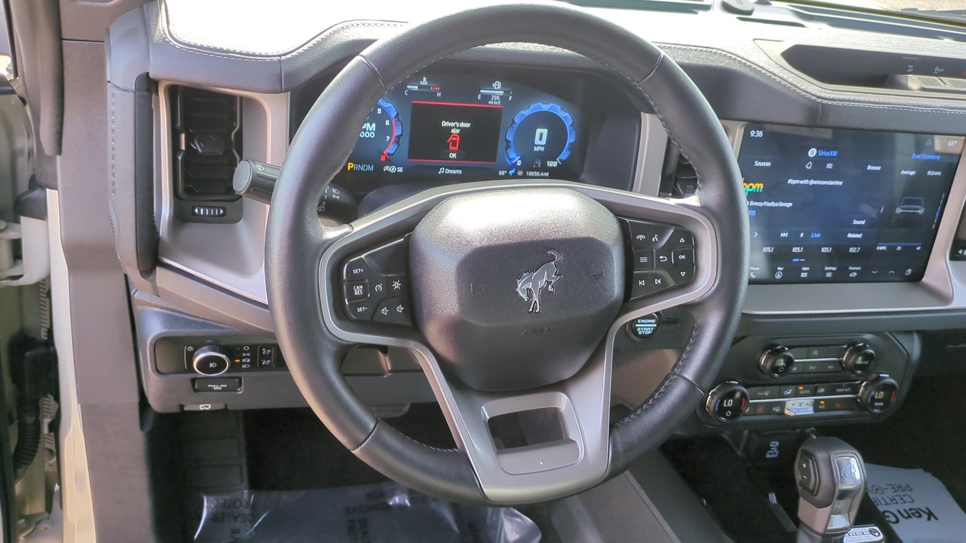 Used 2025 Ford Bronco Outer Banks image 15