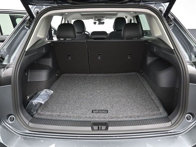 New 2026 Volkswagen Tiguan SE image 12