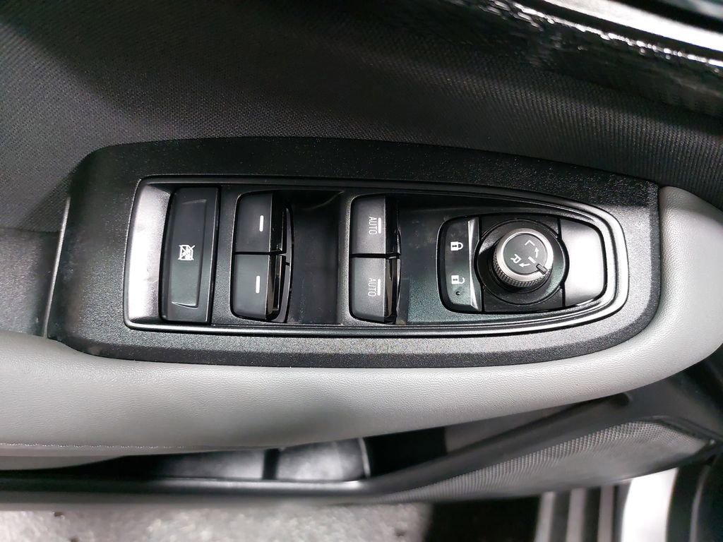 Used 2025 Subaru Outback Premium image 29