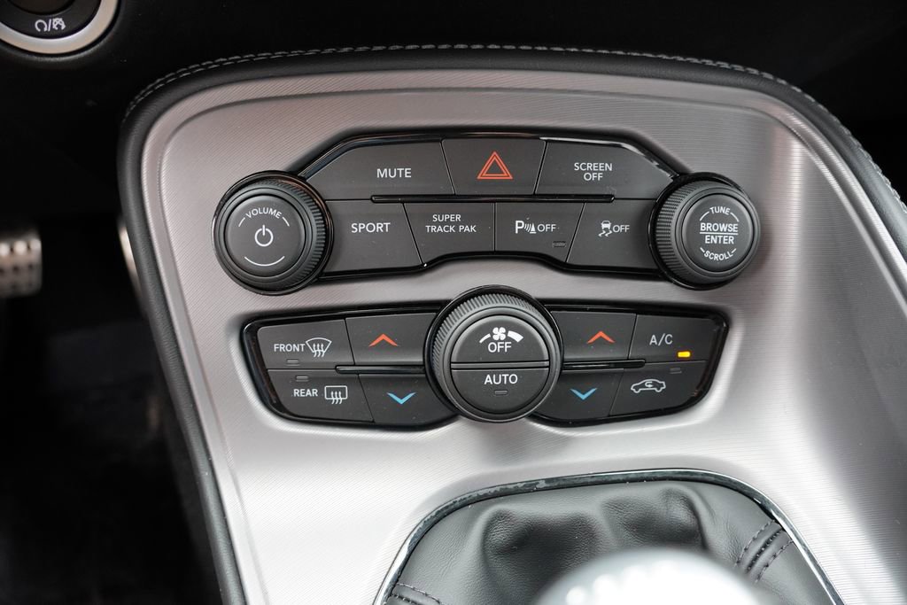 Certified 2023 Dodge Challenger R/T w/ Plus Package image 30