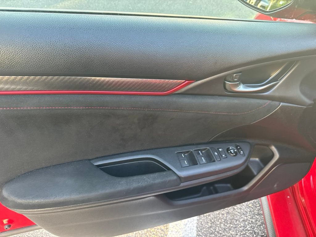 Used 2017 Honda Civic Type R image 8