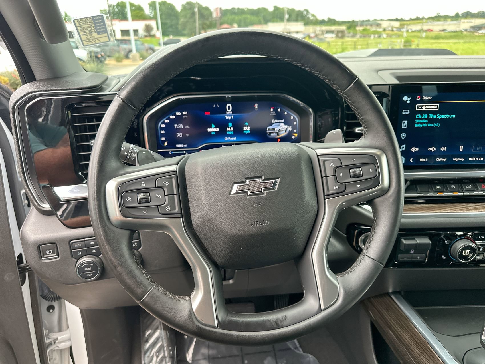 Used 2023 Chevrolet Silverado 1500 LT Trail Boss w/ Convenience Package II AWD/4WD image 14