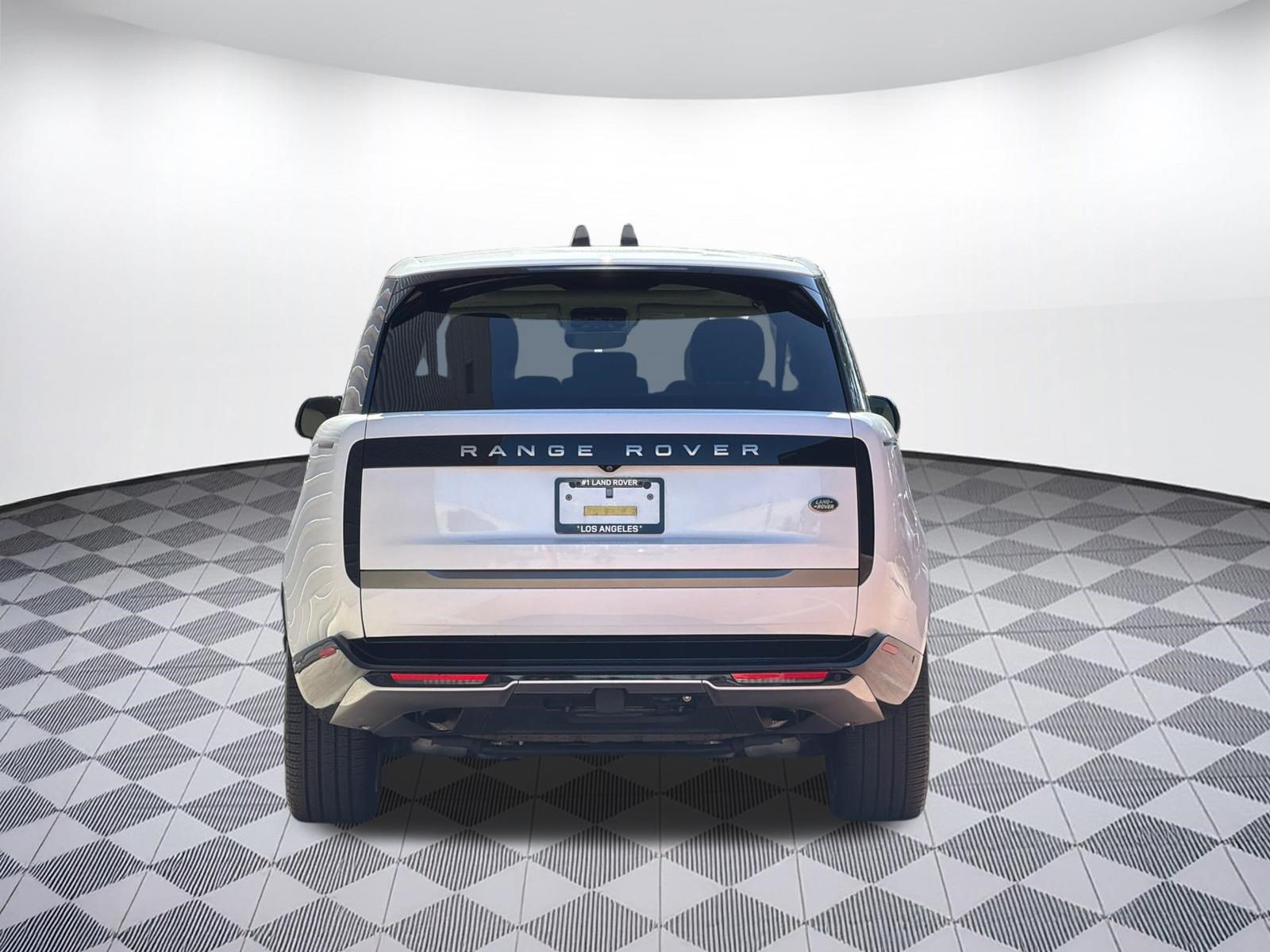 Used 2023 Land Rover Range Rover Long Wheelbase SE AWD/4WD image 10
