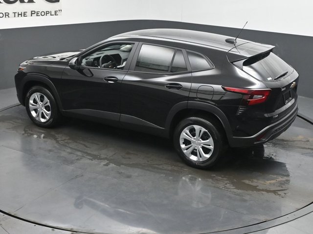 New 2026 Chevrolet Trax LS FWD image 21