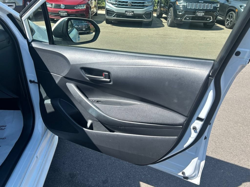 Used 2024 Toyota Corolla LE FWD image 11