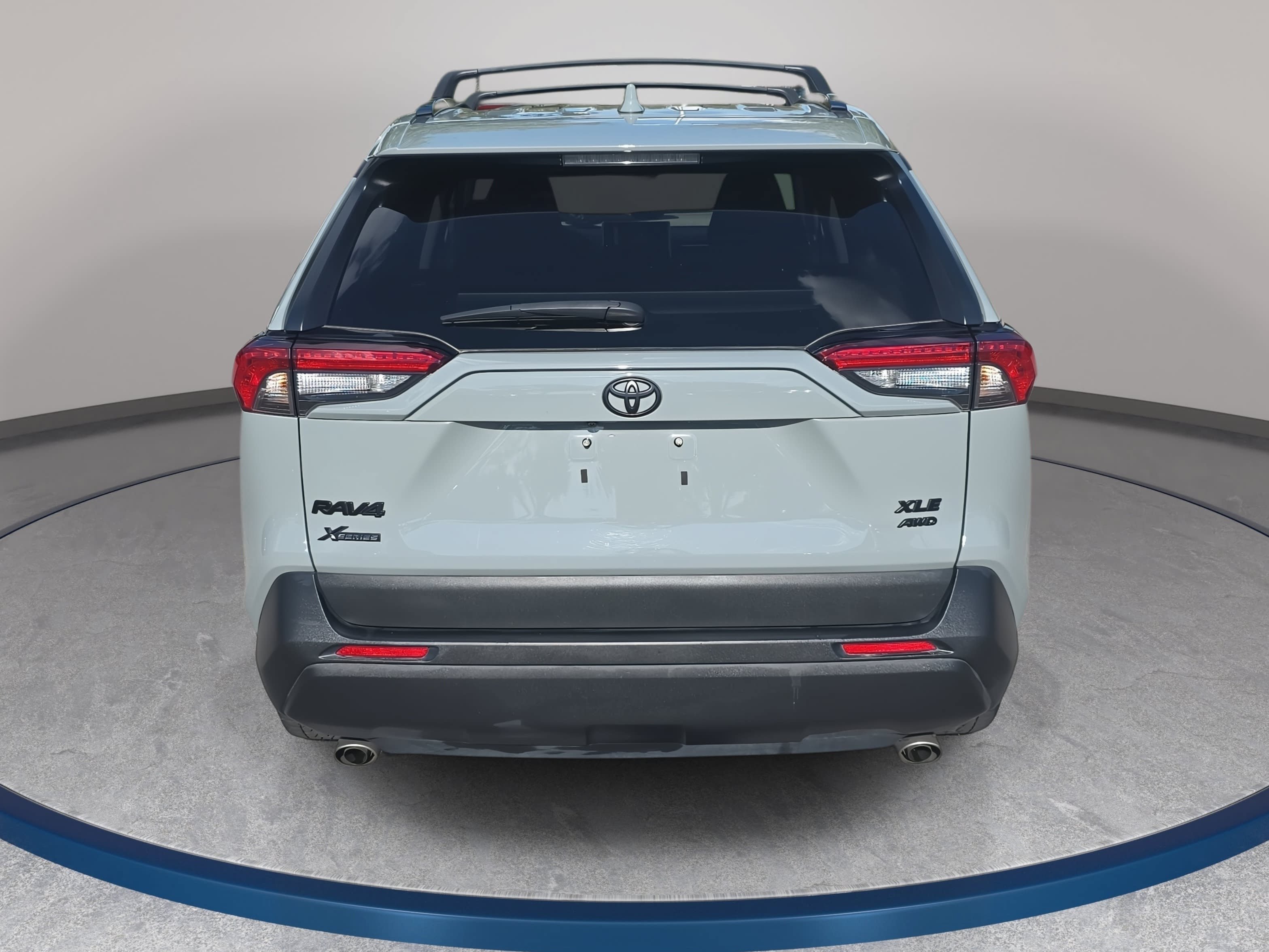 Used 2023 Toyota RAV4 XLE w/ Convenience Package AWD/4WD image 6
