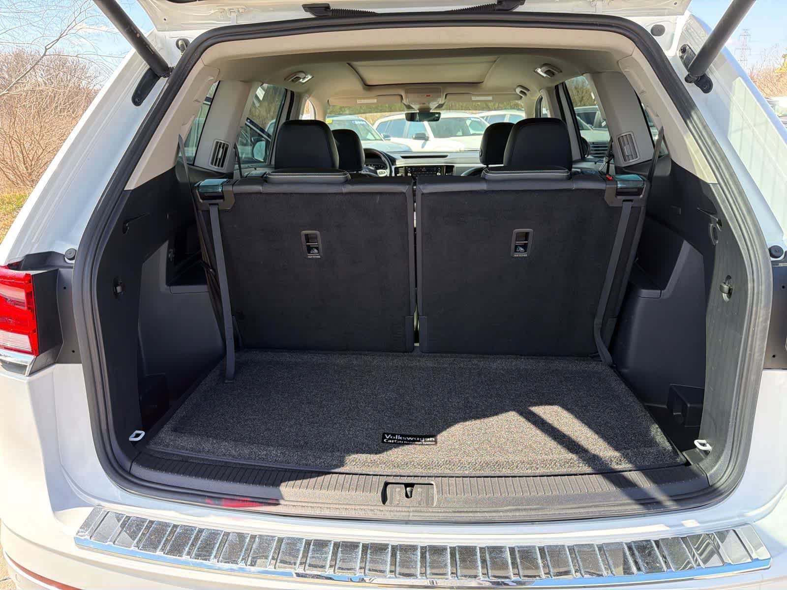 Used 2023 Volkswagen Atlas SEL Premium image 20