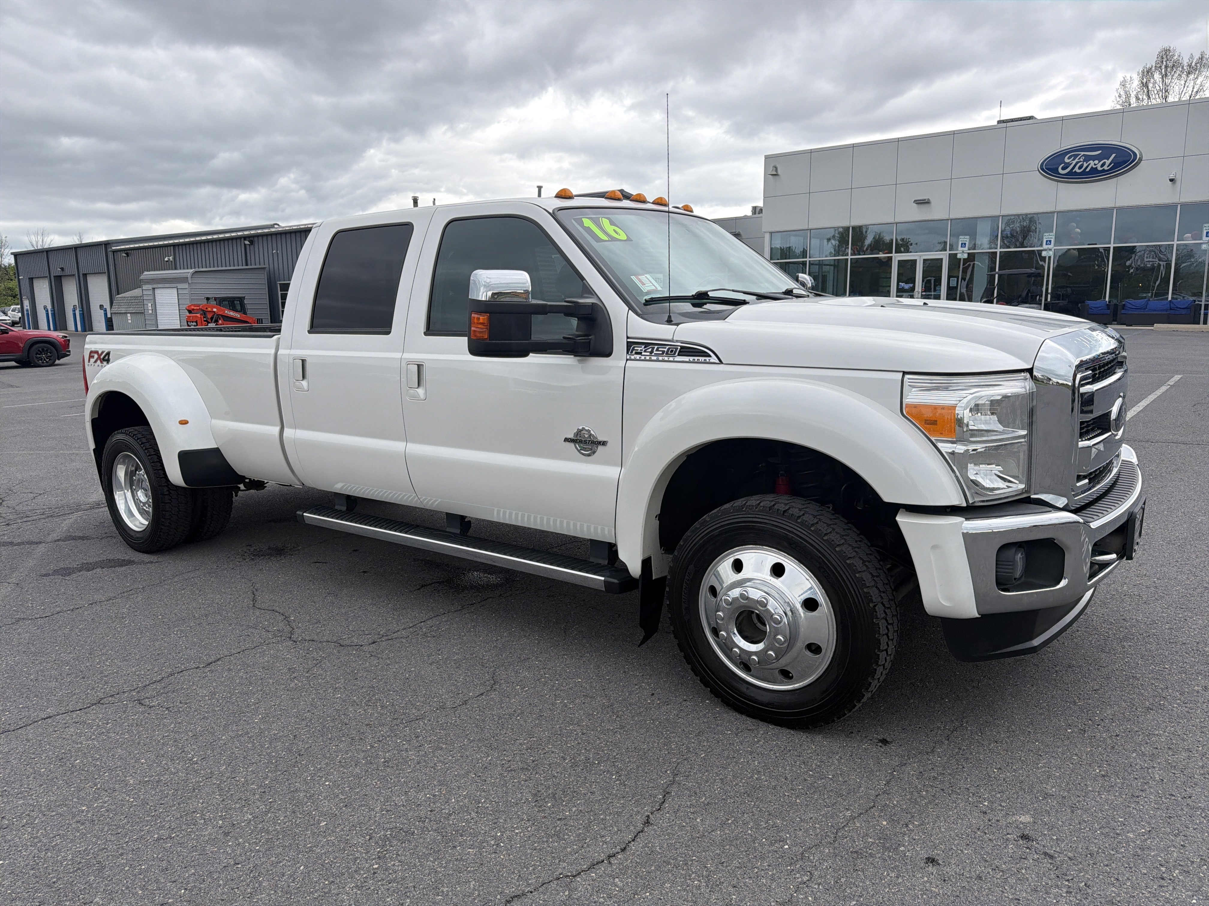 Used 2016 Ford F450 Lariat w/ Lariat Ultimate Package AWD/4WD image 1