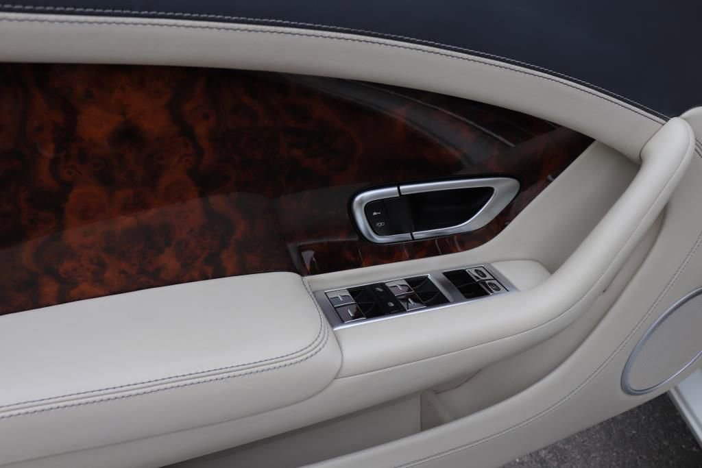 Used 2014 Bentley Continental GT image 41