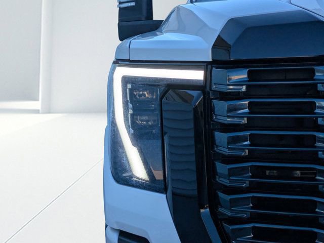 Used 2024 GMC Sierra 2500 Denali Ultimate image 7