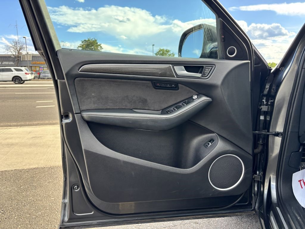 Used 2016 Audi SQ5 Premium Plus image 16