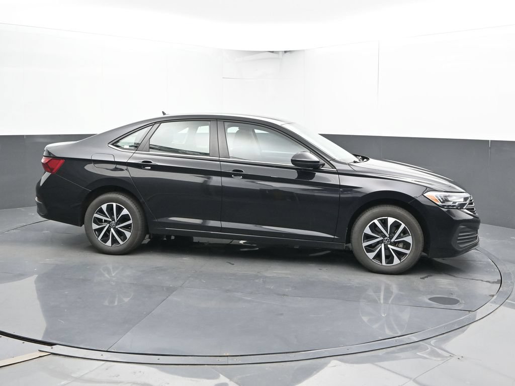 Used 2024 Volkswagen Jetta S FWD image 4
