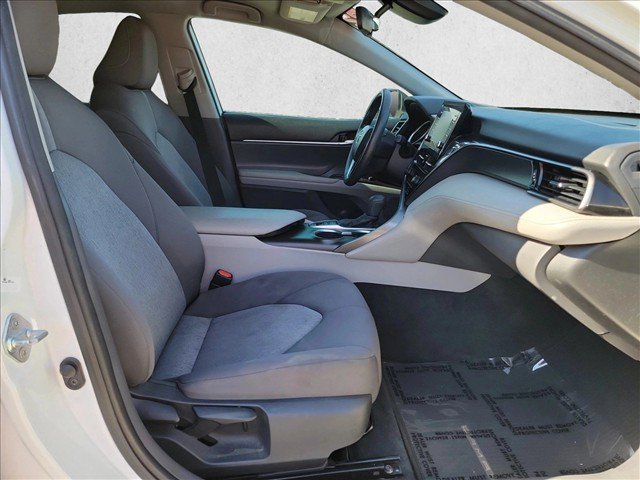 Used 2022 Toyota Camry LE FWD image 25