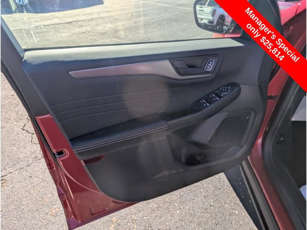 Used 2025 Ford Escape Active w/ Tech Pack #1 image 16