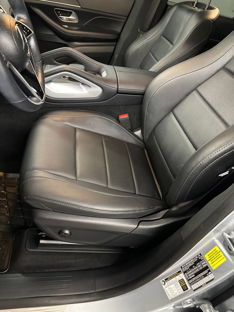 Used 2024 Mercedes-Benz GLE 450 4MATIC w/ AMG Line Exterior image 13