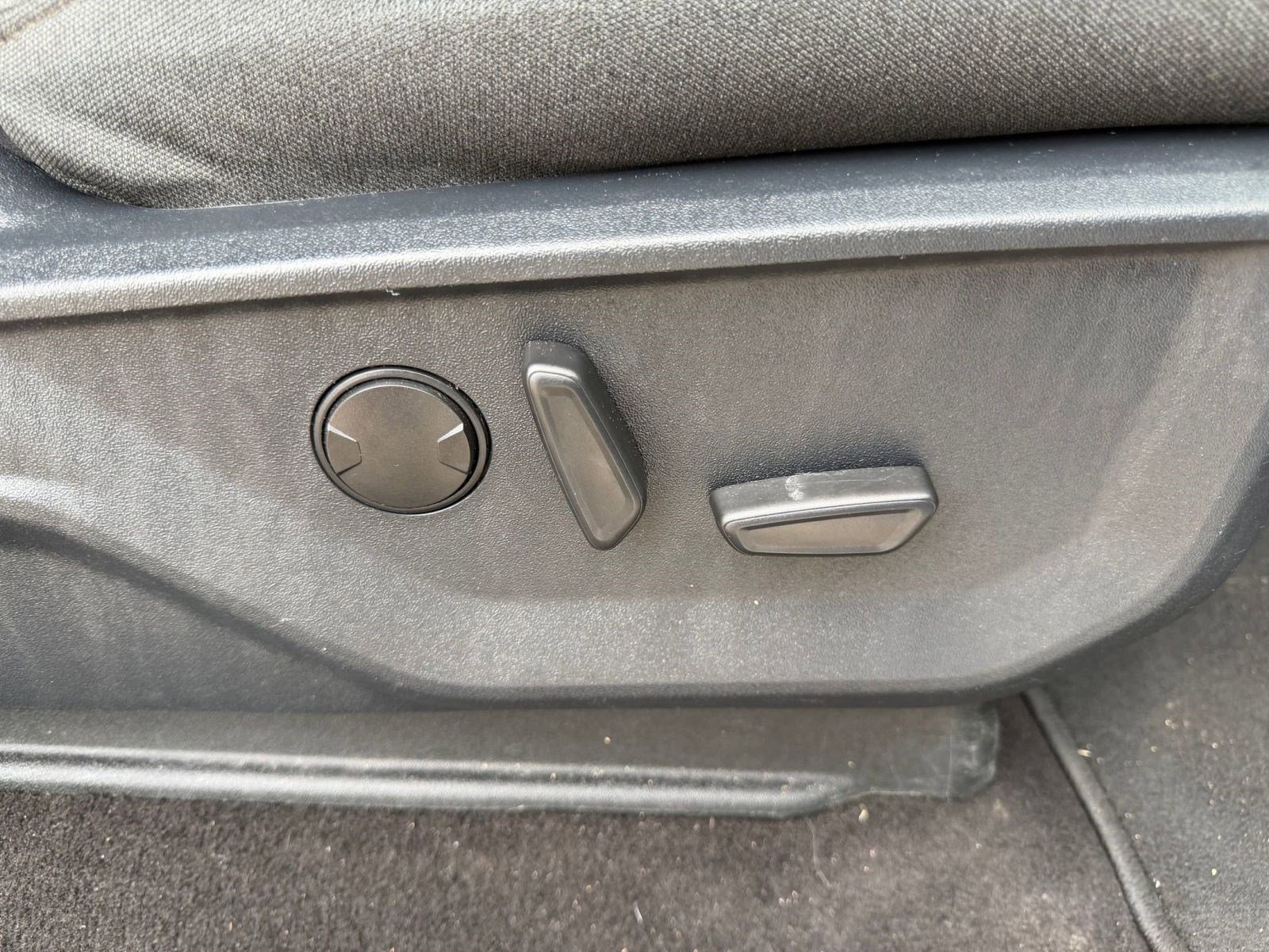 Used 2022 Ford F150 XLT w/ Equipment Group 302A High image 12