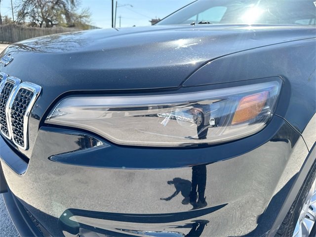 Used 2019 Jeep Cherokee Latitude w/ Popular Appearance Group image 37