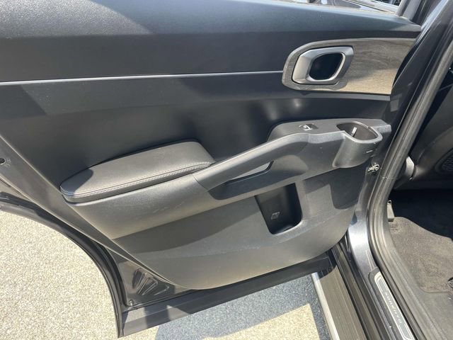 Used 2023 Kia Sorento X-Line EX image 21