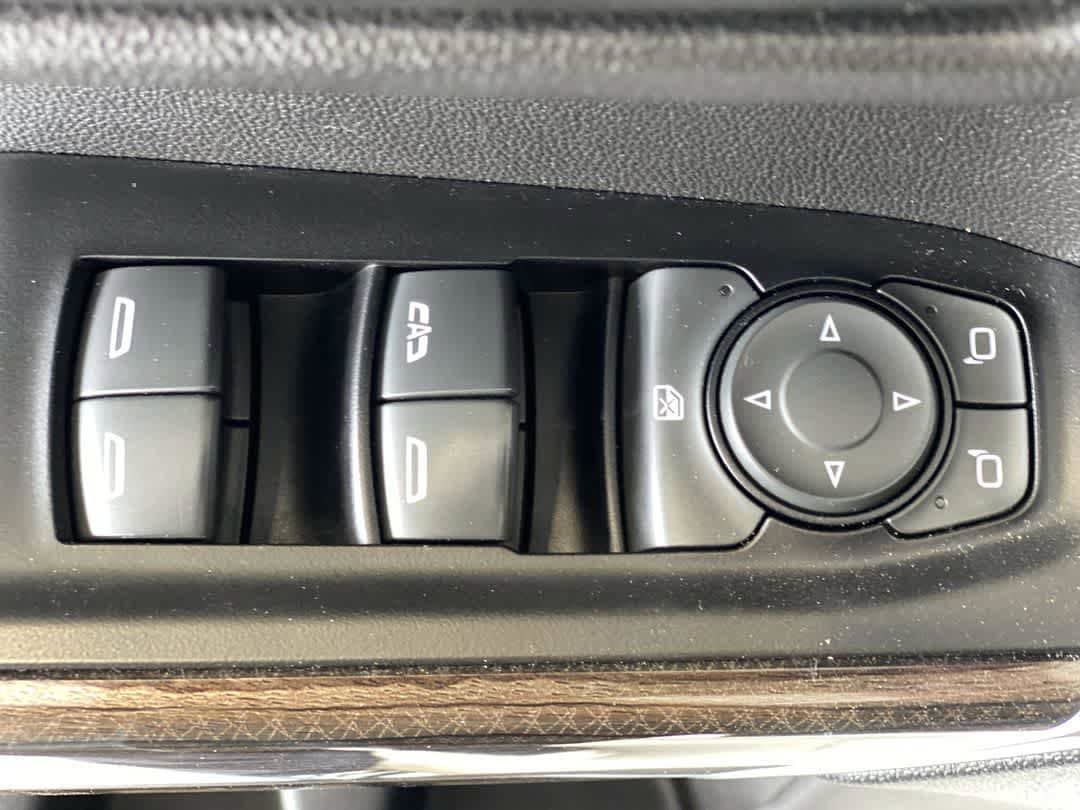 Used 2019 Chevrolet Silverado 1500 LT w/ Convenience Package AWD/4WD image 16