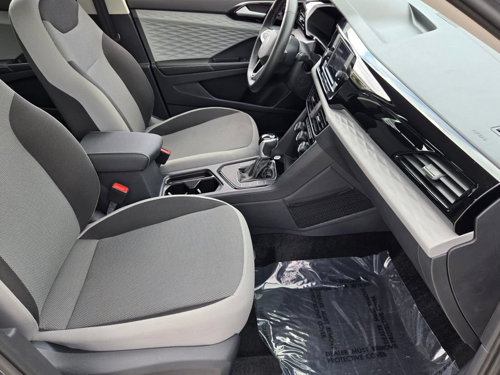 Certified 2024 Volkswagen Taos S FWD image 18