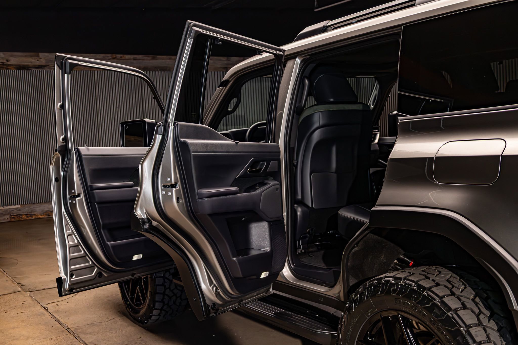 Used 2026 Lexus GX 550 w/ Accessory Package (CT) image 29