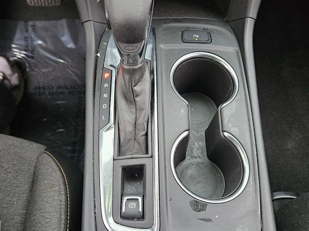 Used 2024 Chevrolet Equinox LT image 18