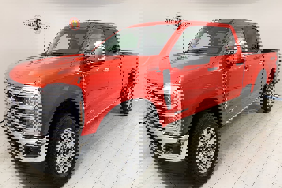 Used 2025 Ford F350 Lariat w/ Chrome Package image 5