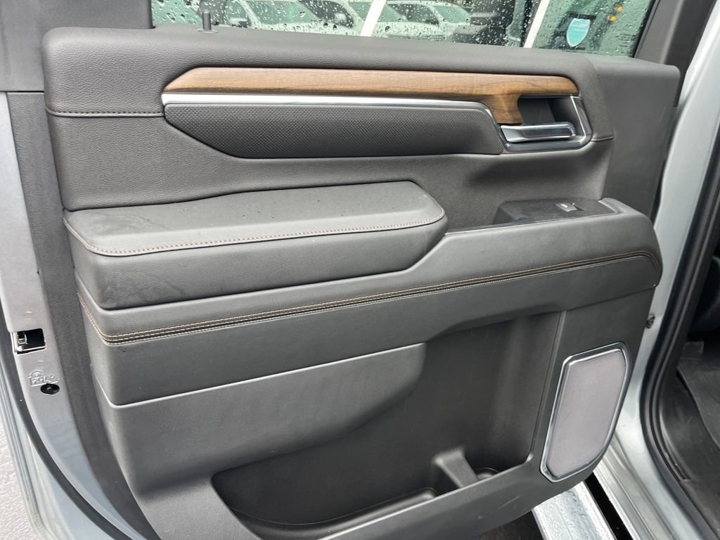 Used 2024 Chevrolet Silverado 2500 High Country w/ High Country Premium Package image 21