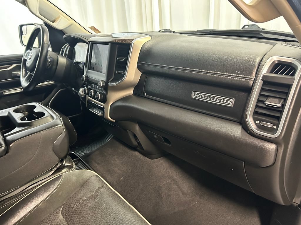 Used 2019 RAM 1500 Laramie AWD/4WD image 22