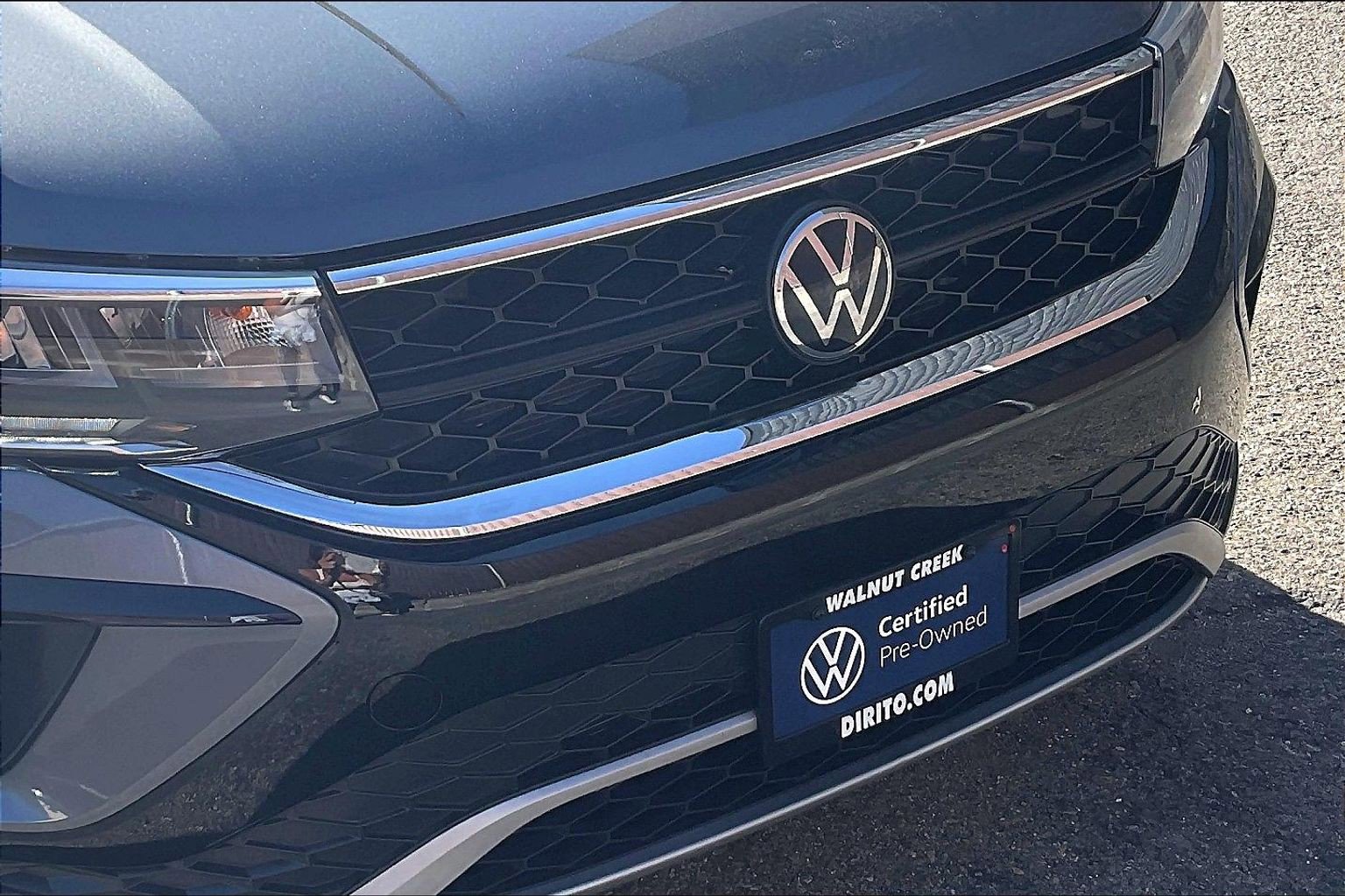 Certified 2023 Volkswagen Taos SE w/ Black Wheel Package FWD image 30