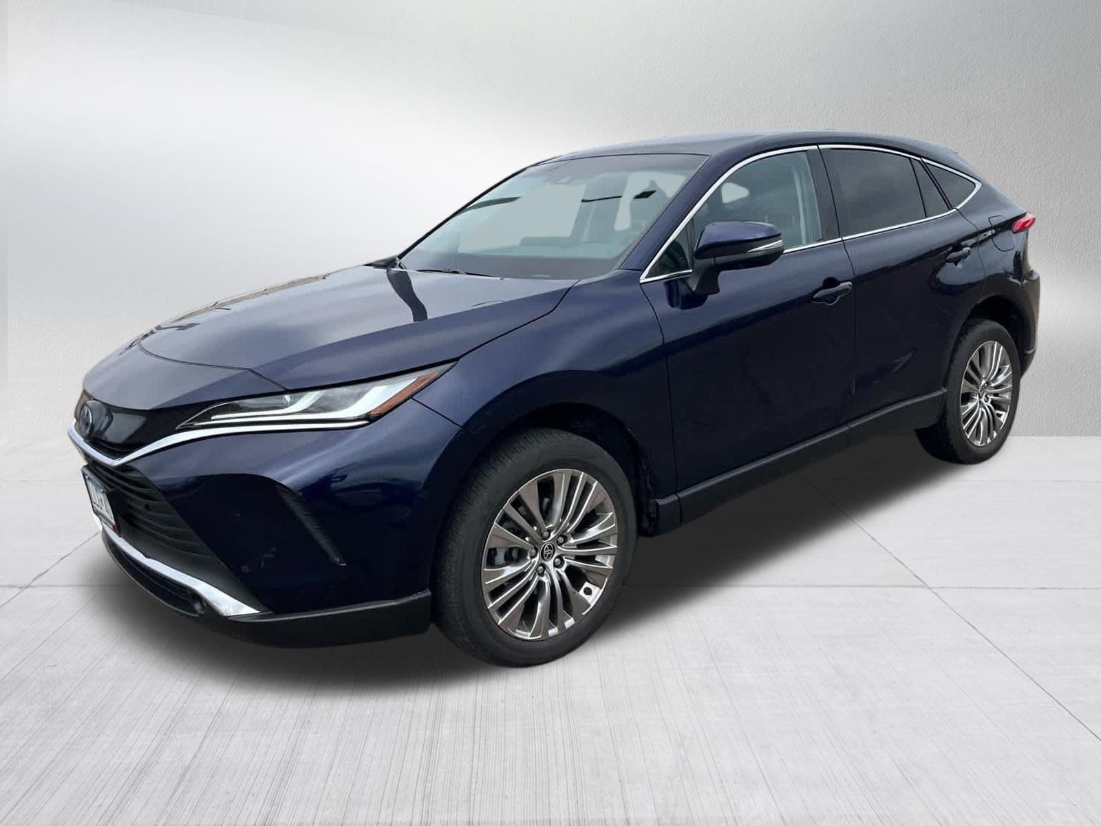 Used 2023 Toyota Venza Limited AWD/4WD image 3