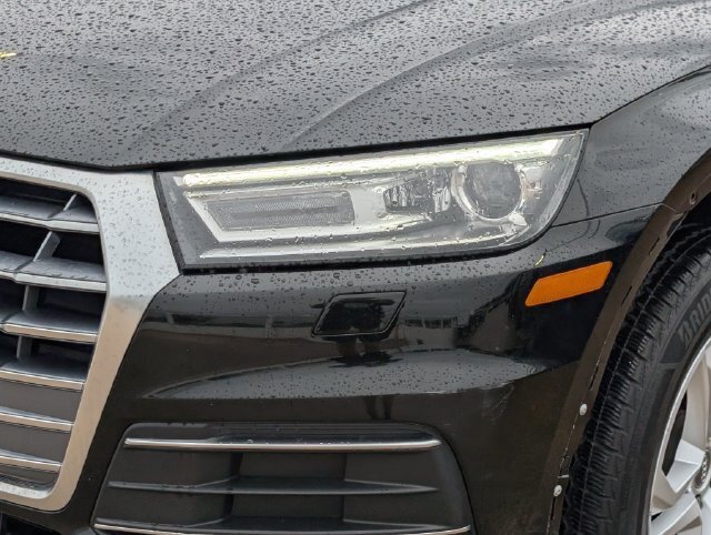Used 2019 Audi Q5 2.0T Premium w/ Convenience Package AWD/4WD image 11