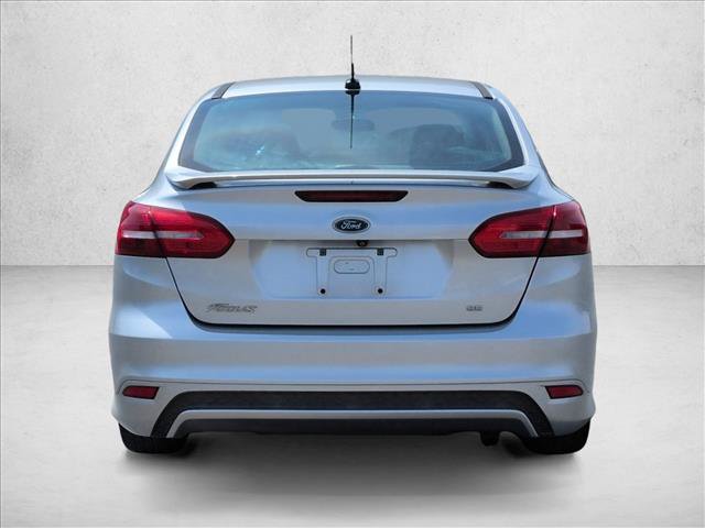 Used 2015 Ford Focus SE w/ SE Sport Package FWD image 7