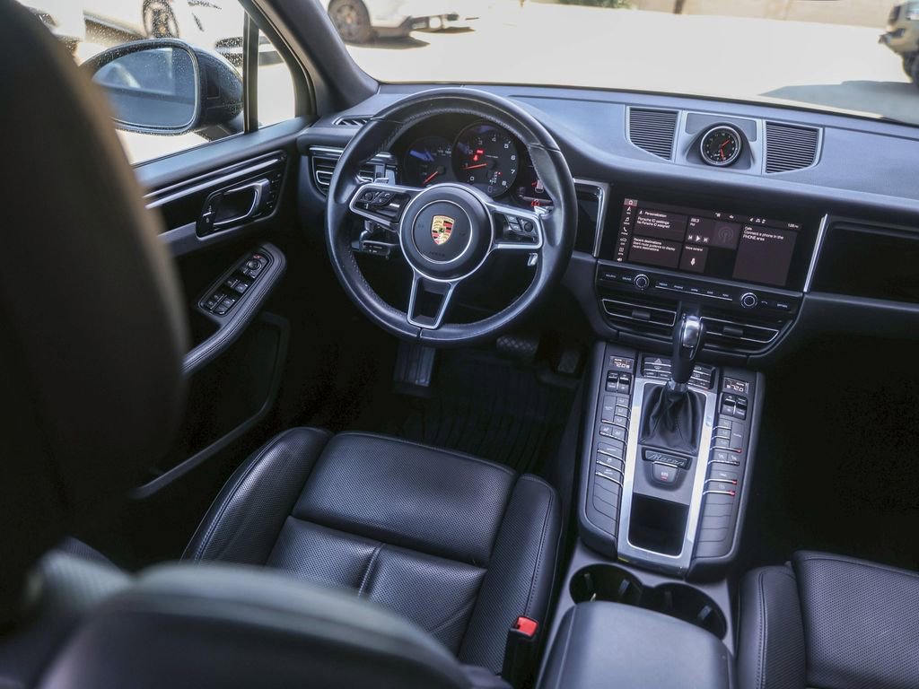 Certified 2021 Porsche Macan image 37