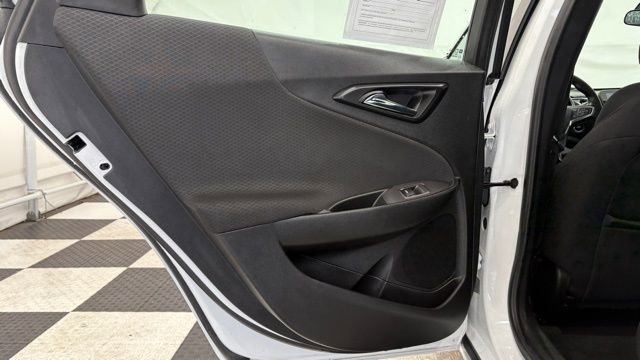Used 2021 Chevrolet Malibu LT image 17