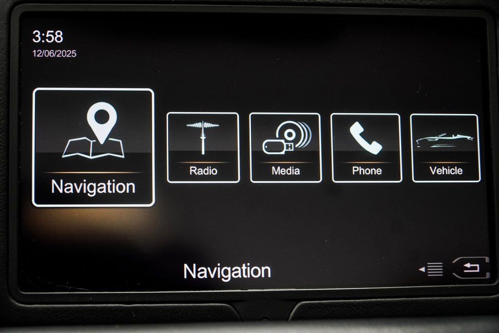 Used 2019 Aston Martin DB11 Volante image 35