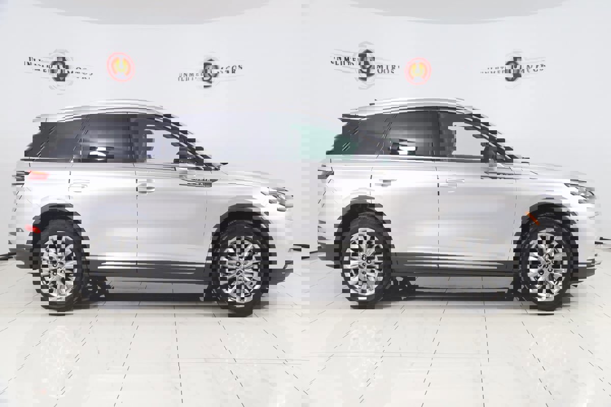 Used 2020 Lincoln Corsair FWD w/ Premium Package image 2