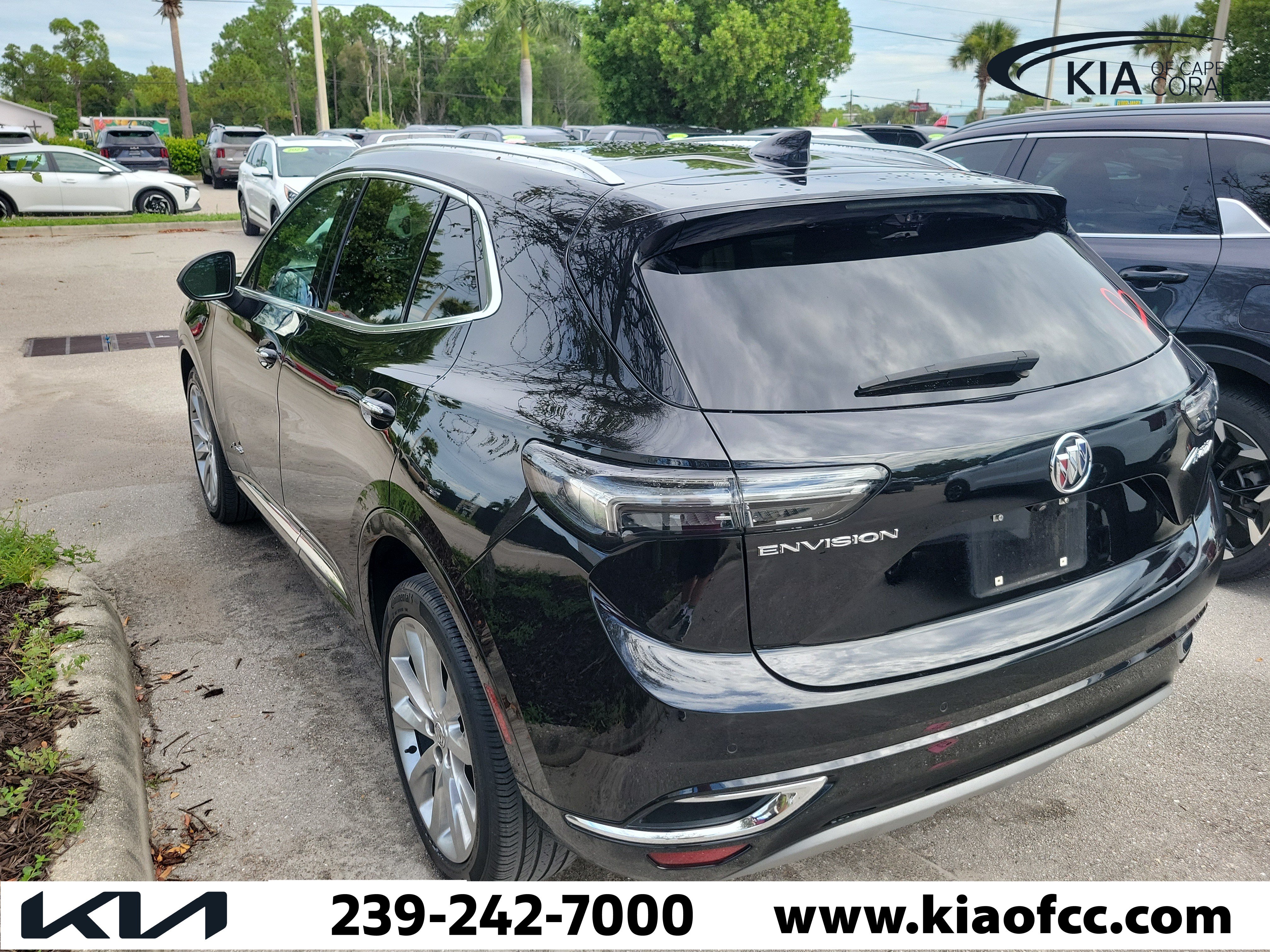 Used 2023 Buick Envision Avenir FWD image 4