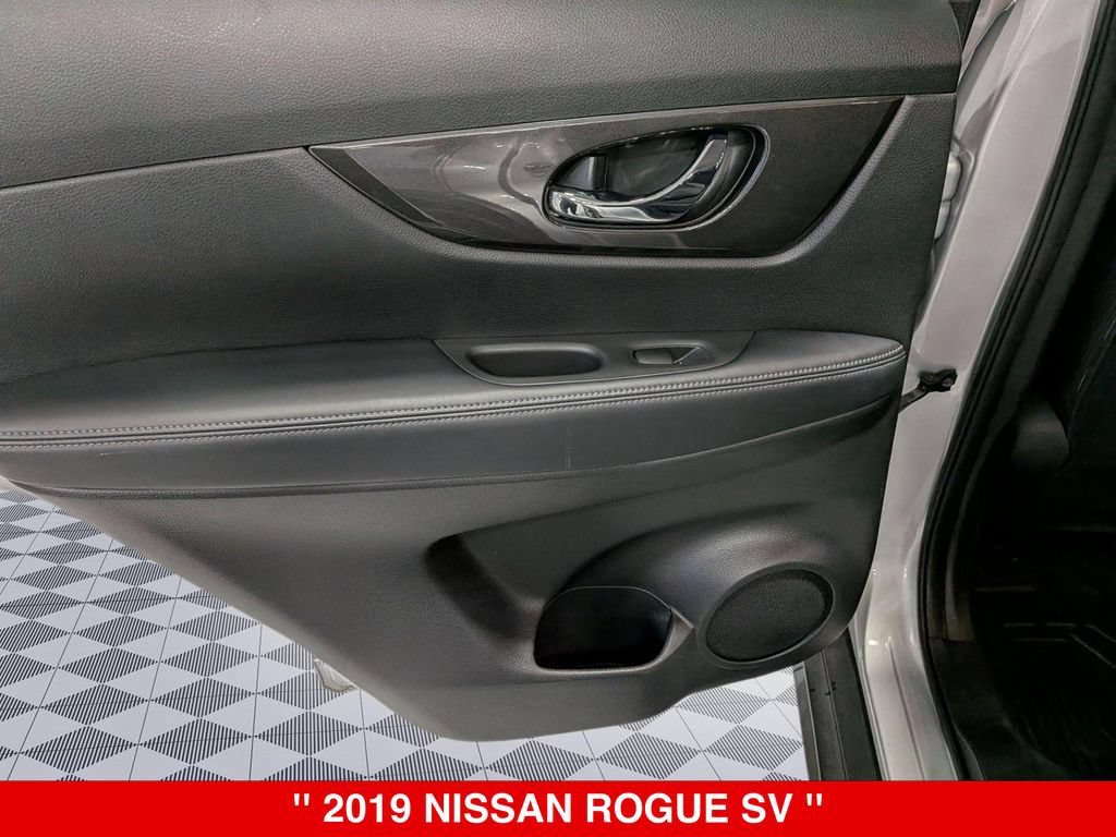 Used 2019 Nissan Rogue SV w/ Premium Package AWD/4WD image 26